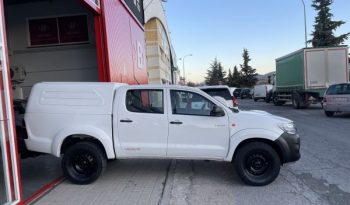 TOYOTA HILUX completo